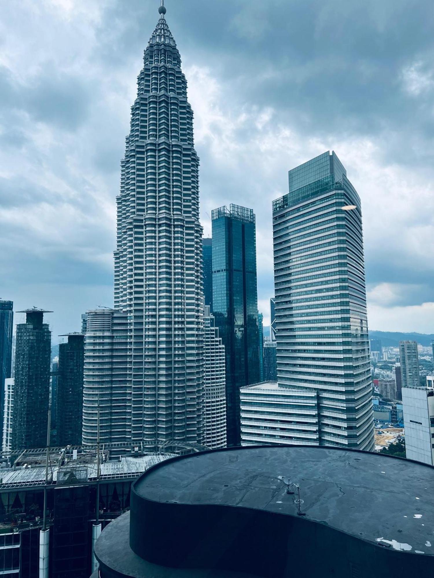 Sky Klcc Kl Apartment *